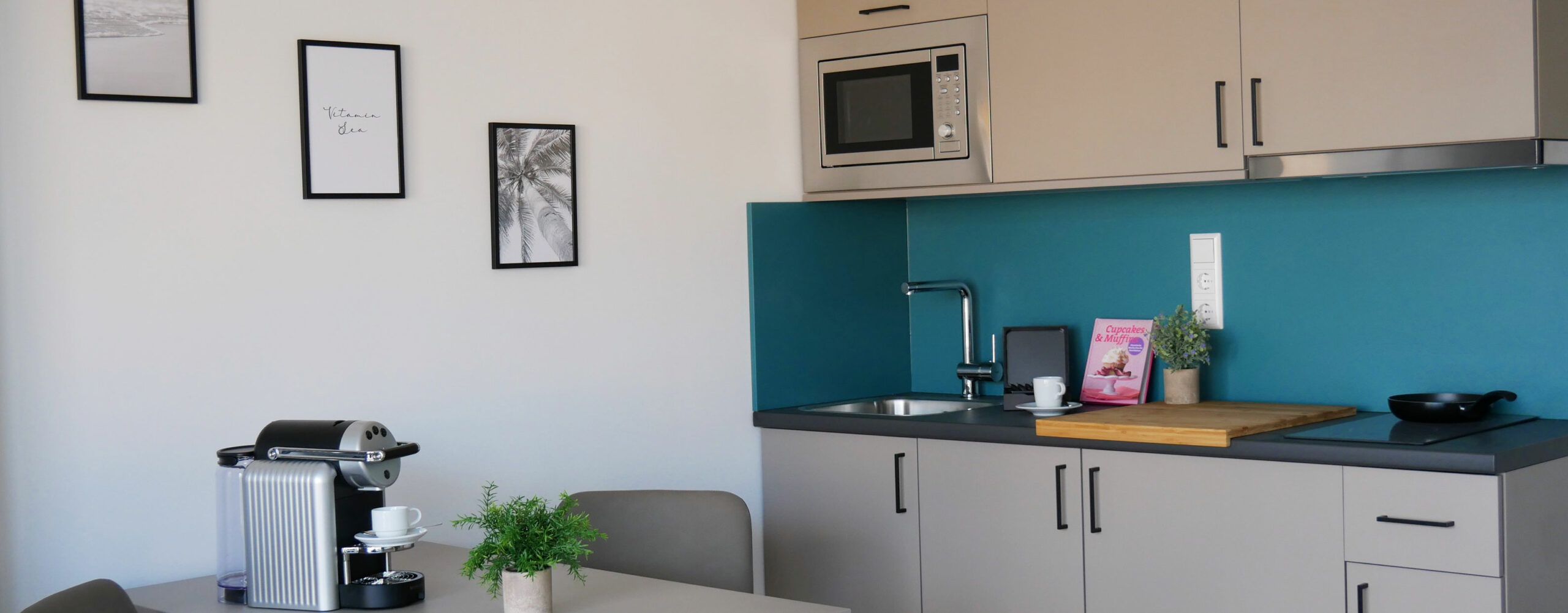 Modern color accents provide visual variety in your PM-AM apartment.