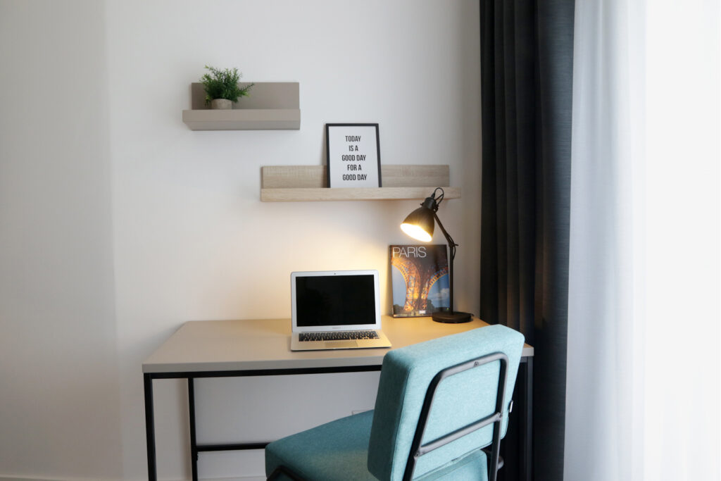 Use your PM-AM apartment to work or study productively