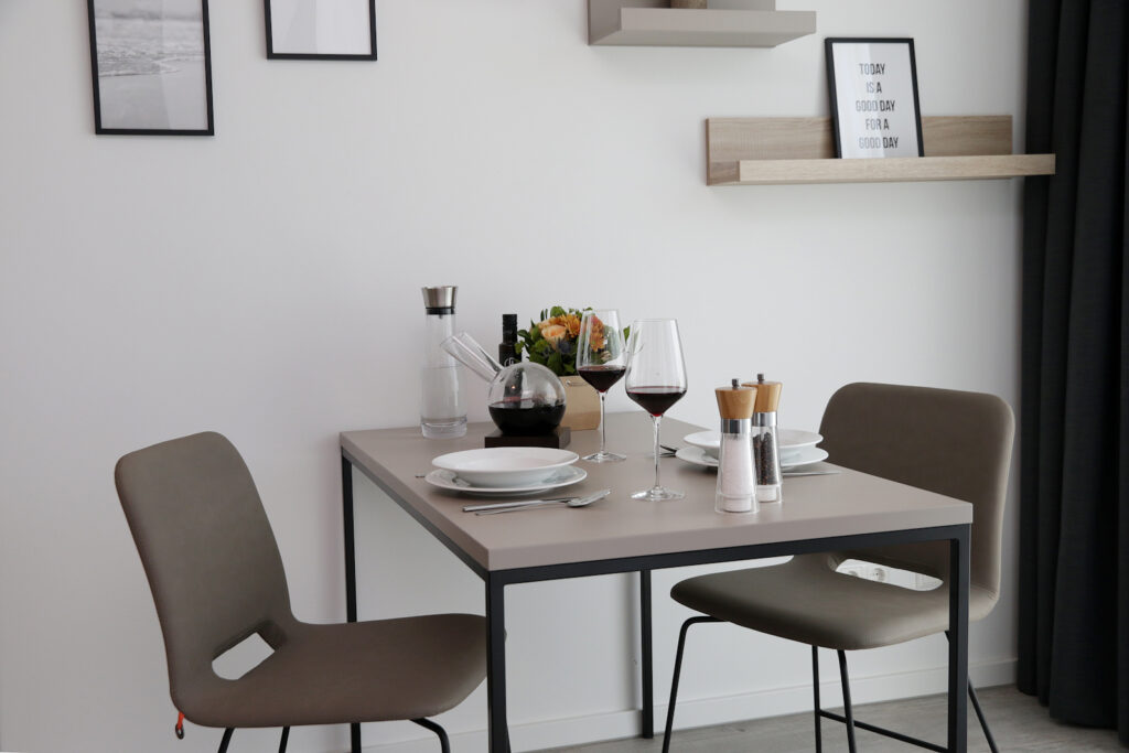 You can enjoy a sumptuous meal alone or as a couple in your PM-AM apartment